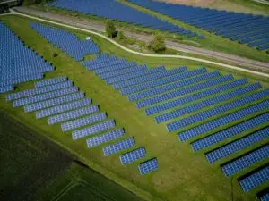 Benefits of Solar Street Lighting for Commercial and Industrial Zones
